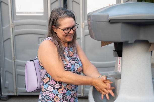 Best Affordable portable toilet rental  in Monterey, TN